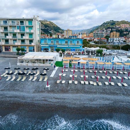 Hotel Piccolo Paradiso ボルディゲーラ エクステリア 写真